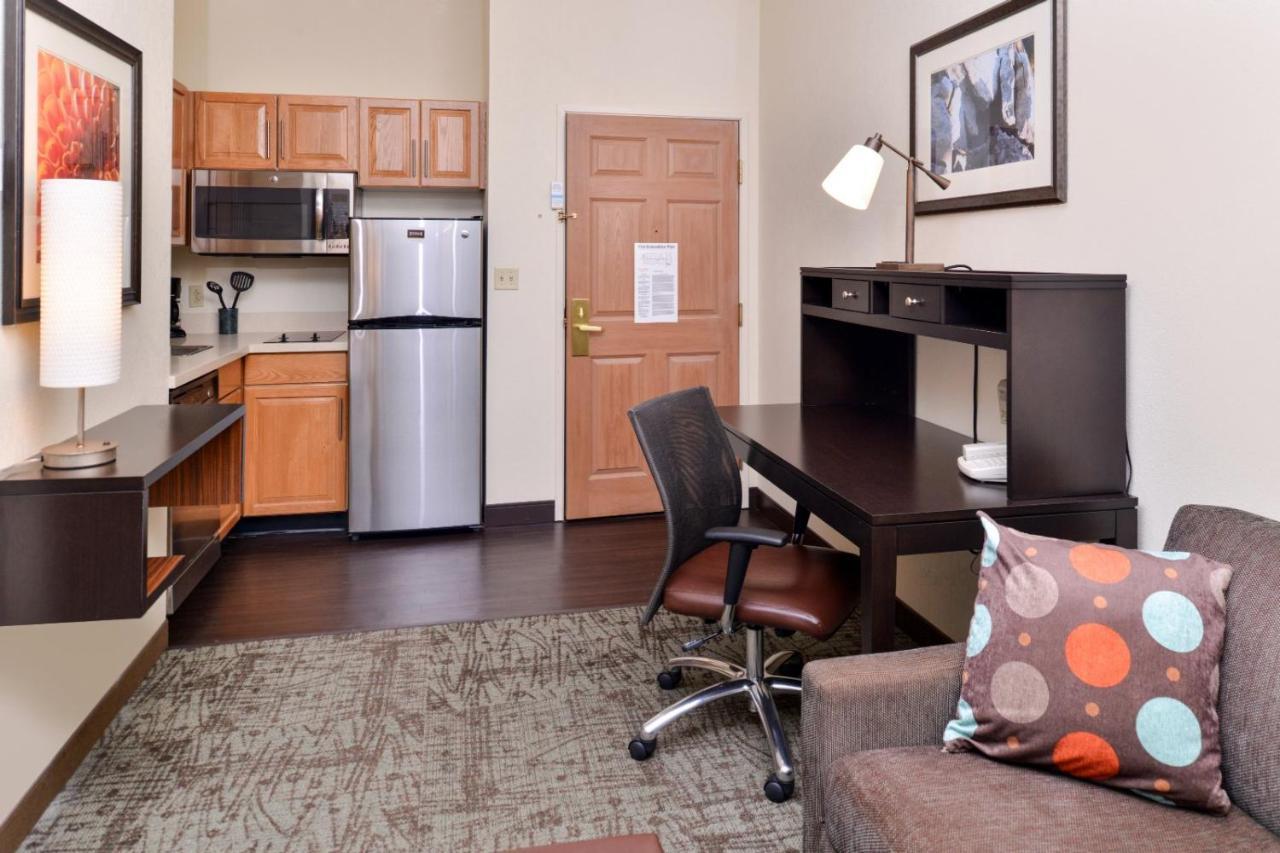 Staybridge Suites O'Fallon Chesterfield By Ihg Room photo