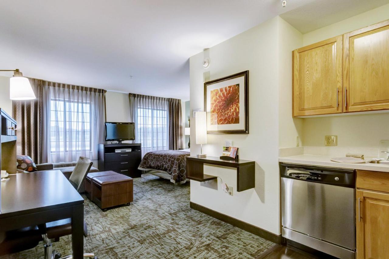 Staybridge Suites O'Fallon Chesterfield By Ihg Room photo